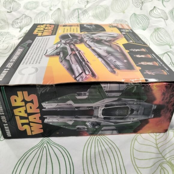 STAR WARS REVENGE OF THE SITH ANAKIN'S JEDI STARFIGHTER w/ ANAKIN - Picture 5 of 10